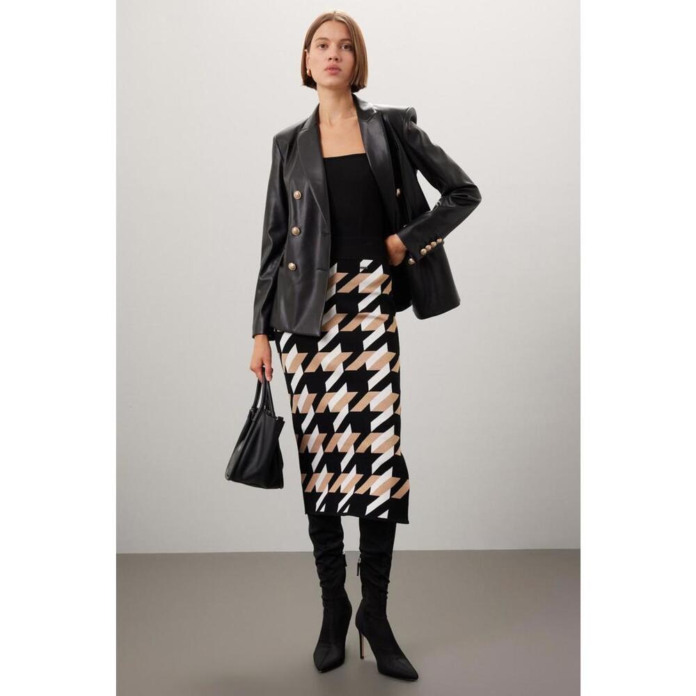 BOSS Multicolor Furelia Skirt Size XL small stain